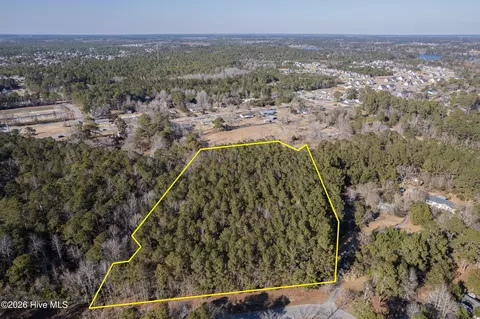 131 Henson Rd, Hubert, NC 28539