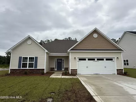 1009 Croaker Ct, New Bern, NC 28562