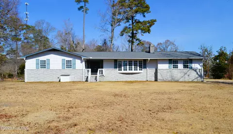 114 Church Rd, Riegelwood, NC 28456