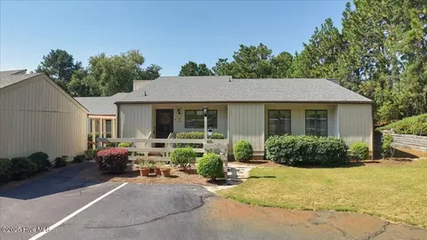 32 Martin Dr # D, Whispering Pines, NC 28327