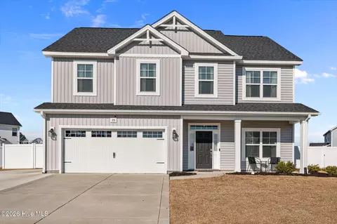 353 Holly Grove Dr, Winterville, NC 28590