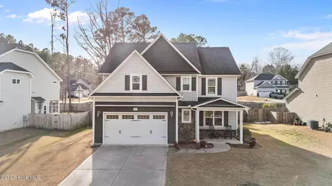 445 Lancaster Dr, Vass, NC 28394