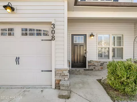Exterior - 308 Winstead Loop Rd, Richlands, NC 28574 photo 6 of 9