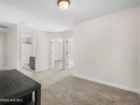 Entry Way - 308 Winstead Loop Rd, Richlands, NC 28574 photo 6 of 6
