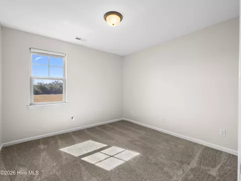 Bedroom - 308 Winstead Loop Rd, Richlands, NC 28574 photo 6 of 7
