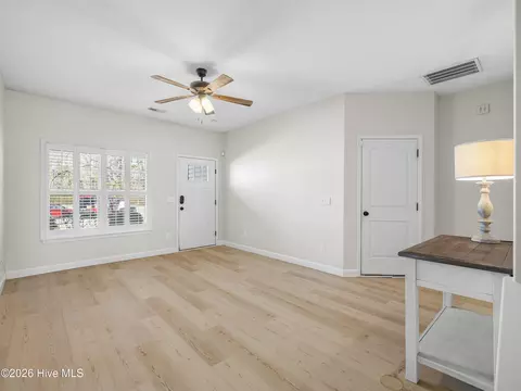 Living - 308 Winstead Loop Rd, Richlands, NC 28574 photo 2 of 5