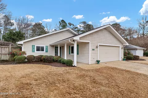 207 Vistamar Dr, Wilmington, NC 28405