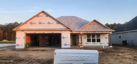 4020 Bluewater Blvd, New Bern, NC 28562