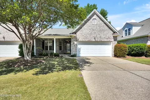1009 N Sanderling Dr, Leland, NC 28451