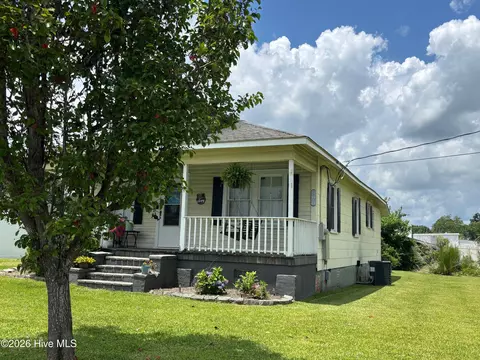 1304 Stallings Pkwy, New Bern, NC 28562