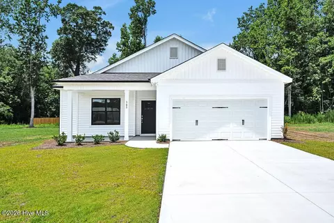 305 Riva Rdg, Burgaw, NC 28425