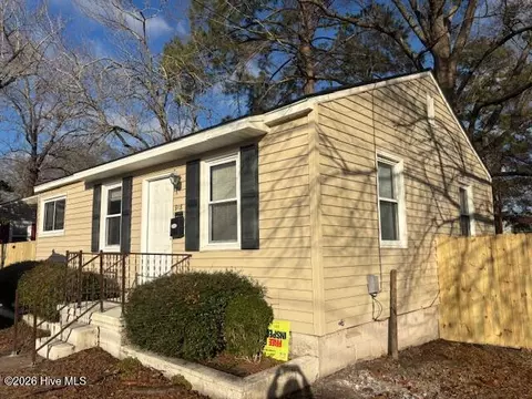 918 Simmons St, New Bern, NC 28560