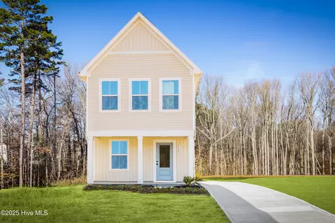 1424 Pine Log Trl NE, Bolivia, NC 28422