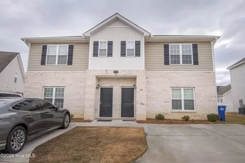 2320 Chavis Dr #B, Greenville, NC 27858