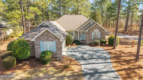 104 Wilderness Ct, West End, NC 27376
