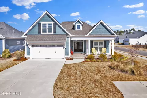 3448 Lake Club Cir, Southport, NC 28461