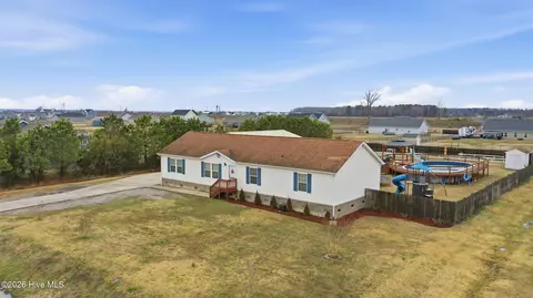 104 Strawberry Acres Dr, Elizabeth City, NC 27909