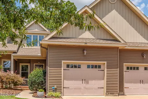 22 Cypress Cir, Southern Pines, NC 28387