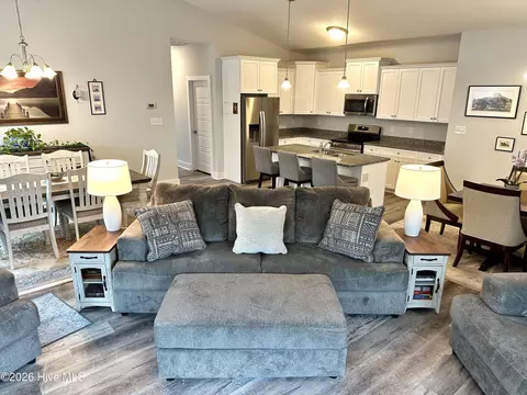 Living - 211 Baker Rd, Hubert, NC 28539 photo 1 of 2