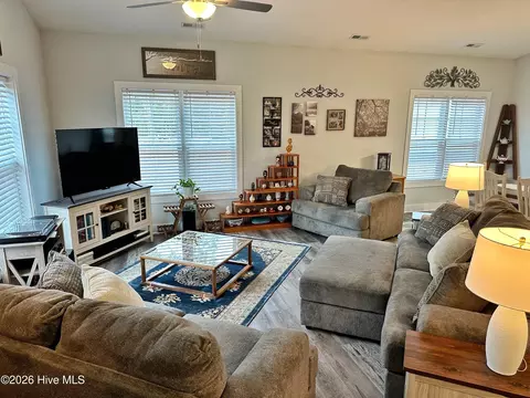 Living - 211 Baker Rd, Hubert, NC 28539 photo 2 of 2