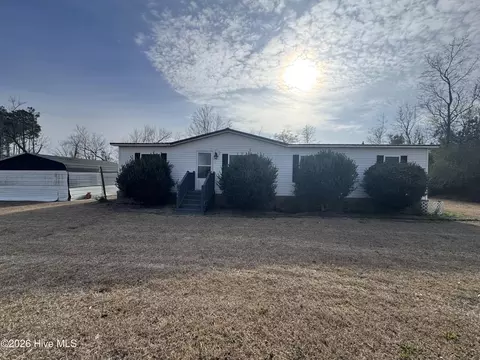 124 Robins Estate Ln, Beulaville, NC 28518