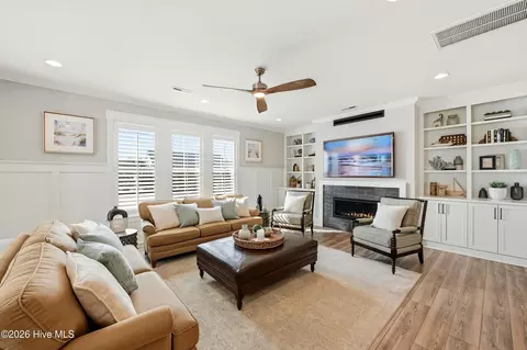 140 E Keel Dr, Hampstead, NC 28443 photo 12