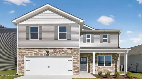 371 Hartfield Ave, Raeford, NC 28376