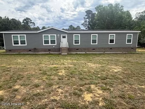 1378 Camp Ground Rd, Whiteville, NC 28472