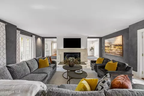 Living - 190 Midland Rd, Pinehurst, NC 28374 photo 1 of 4