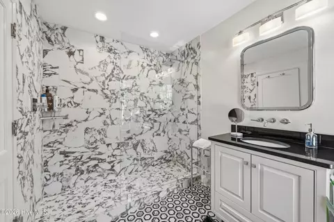 Bath - 190 Midland Rd, Pinehurst, NC 28374 photo 5 of 6