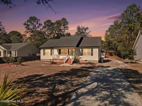 1481 E Boiling Spring Rd, Southport, NC 28461
