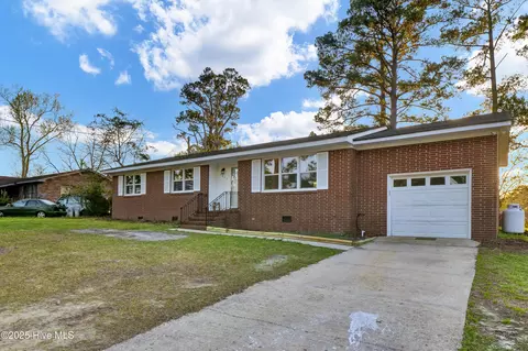 1013 Glenlea Dr, Wilmington, NC 28405