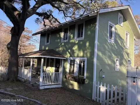 320 N 19th St, Wilmington, NC 28405