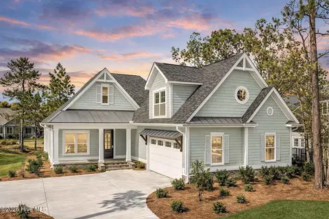 1543 St Vincent Dr SW, Shallotte, NC 28470