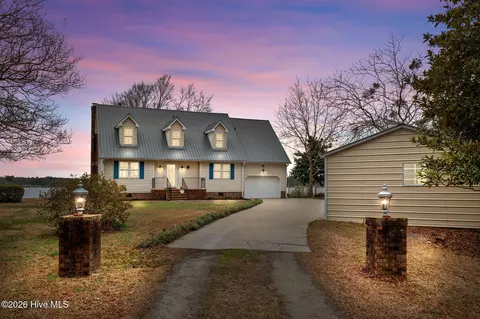 91 Topping Ln, Belhaven, NC 27810