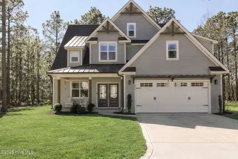 711 Bald Eagle Dr, Vass, NC 28394