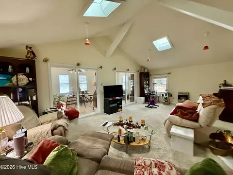 Living - 454 Beech Bay Rd, Roper, NC 27970 photo 1 of 2