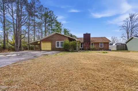 104 E Bridle Ln, Havelock, NC 28532