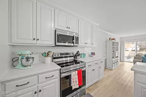 Kitchen - 1107 Willowbrook Rn, Ayden, NC 28513 photo 2 of 5