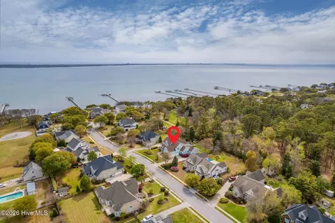 206 Glenn Abby Dr, Morehead City, NC 28557