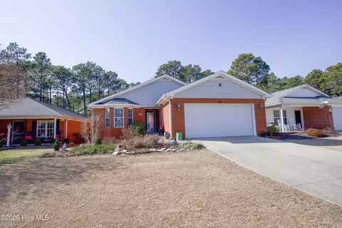623 Pinehurst Trace Dr, Pinehurst, NC 28374