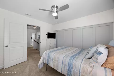 Bedroom - 112 Collins Way, Hampstead, NC 28443 photo 6 of 9