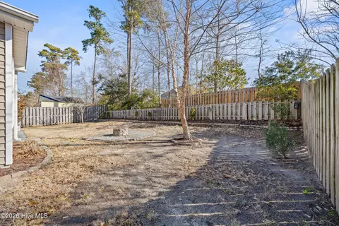 Exterior - 112 Collins Way, Hampstead, NC 28443 photo 5 of 6