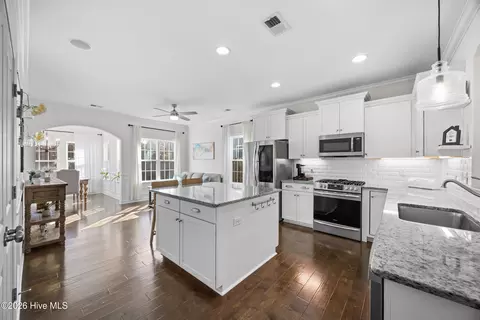 Kitchen - 112 Collins Way, Hampstead, NC 28443 photo 1 of 1