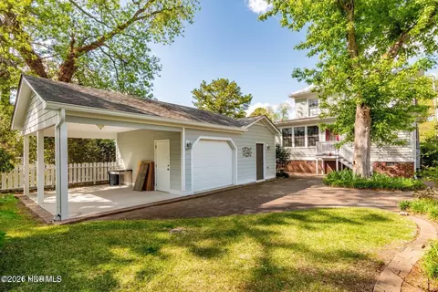 Exterior - 323 E 2nd St, Washington, NC 27889 photo 10 of 10