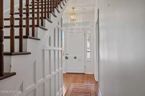 Entry Way - 323 E 2nd St, Washington, NC 27889 photo 1 of 3