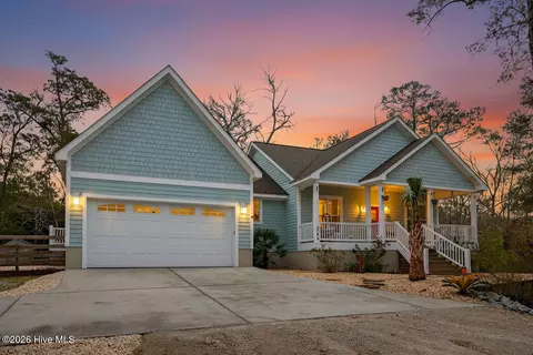 2706 Sea Vista Dr SW, Supply, NC 28462