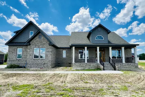 103 Stonewood Pl, Goldsboro, NC 27530
