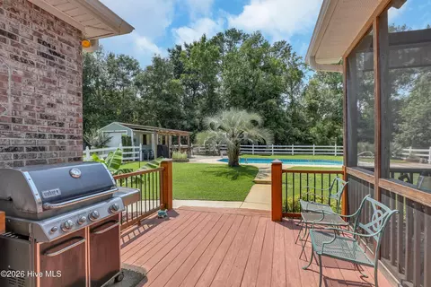 Exterior - 496 Captain Beam Blvd, Hampstead, NC 28443 photo 3 of 13