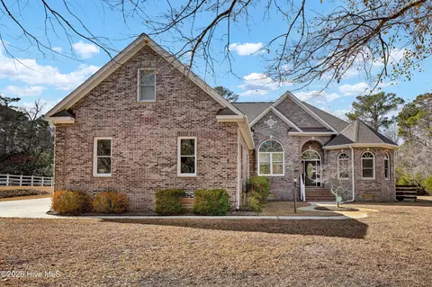 496 Captain Beam Blvd, Hampstead, NC 28443